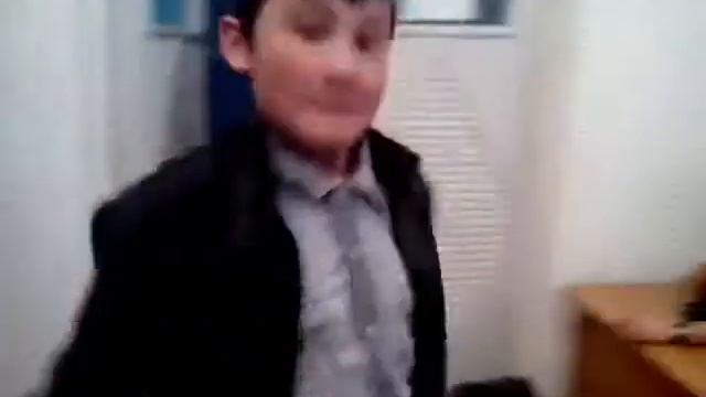 Боксер Прикол =D смотреть онлайн