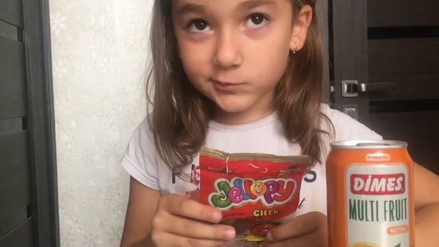 Распаковка сладостей и вкусняшек смотреть онлайн