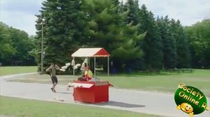 Угарные приколы с прохожими Прикольные розыгрыши с людьми