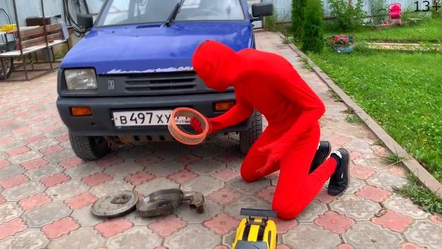 Chevrolet Camaro Broke Russian Mini Cooper VS Red Man 13+ смотреть онлайн