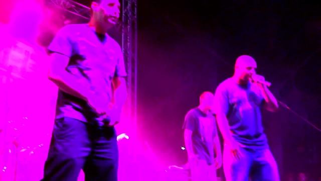 Ъпсурт - Твойта майка (Live) смотреть онлайн