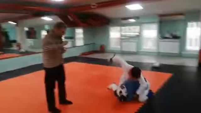 Коля Зиненко белый шлем