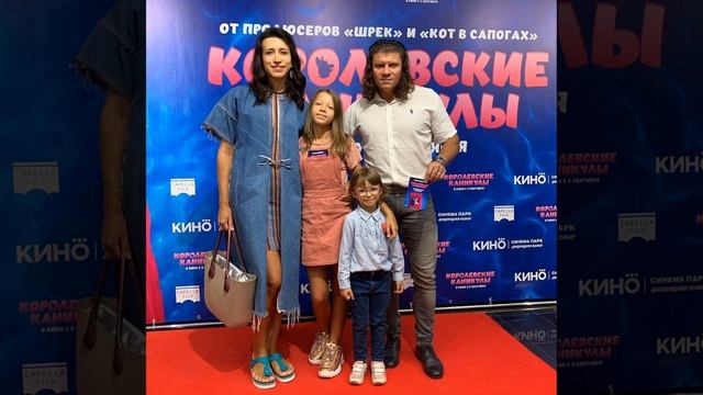 От комплексов ее спасли юмор и муж-красавец: Елена Борщёва и ее счастливая семья смотреть онлайн