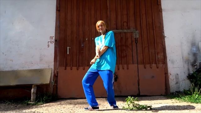 37. Hip-hop Basic Moves/WALK IT OUT. Хип-хоп танцы. Базовые шаги. смотреть онлайн