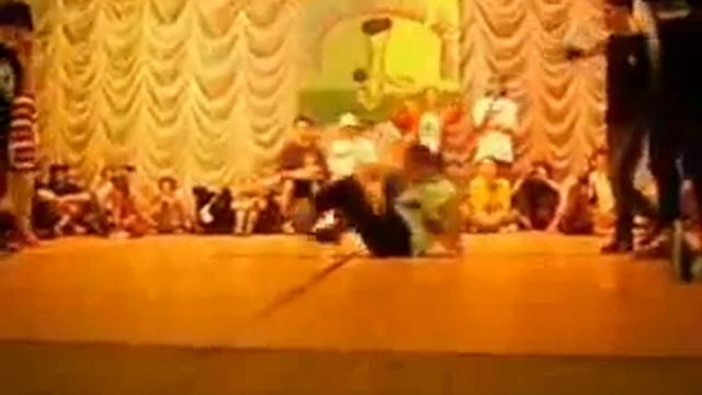B boy Jeka from Коноша 2007 смотреть онлайн