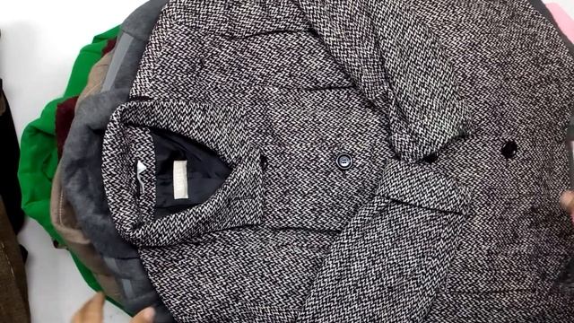 Мешок № 017108 Пальто микс Суперкрем. Арт 3189. Вес 30 кг. Кол-во 28 шт смотреть онлайн