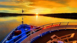 Экспедиция в Сибирь теплоход Максим Горький