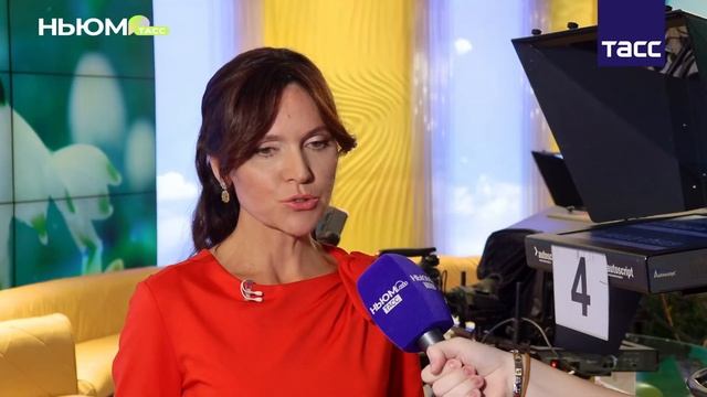 АНАСТАСИЯ ЧЕРНОБРОВИНА о курьёзах и работе на ТВ смотреть онлайн