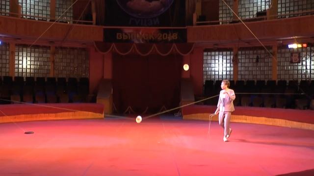 Alex Teslin - diabolo / Теслин - цирковой номер с диаболо смотреть онлайн