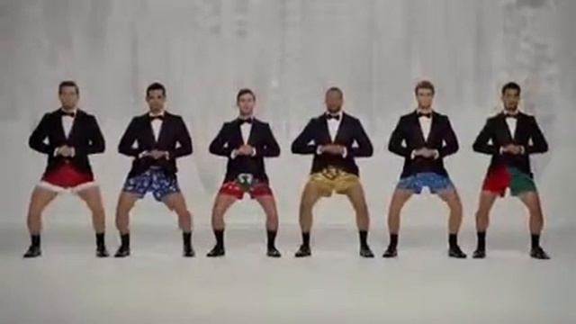 Смешное видео (трусики колокола)