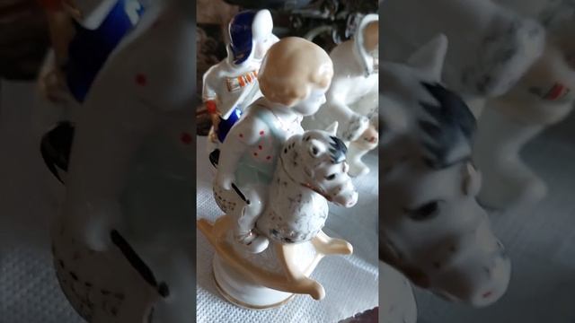 Фарфоровые статуэтки. Серия 