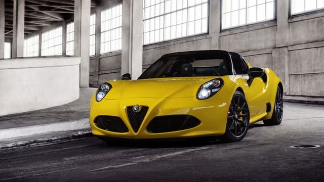 2015 Alfa Romeo 4C Spider смотреть онлайн