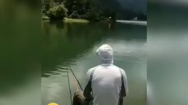 ВОТ ЭТО СМЕШНЫЕ ВИДЕО ПРИКОЛЫ НА РЫБАЛКЕ' РЖАЧНЫЙ ЧЕРНЫЙ ЮМОР ПОЛНЫЙ РЖАЧ смотреть онлайн