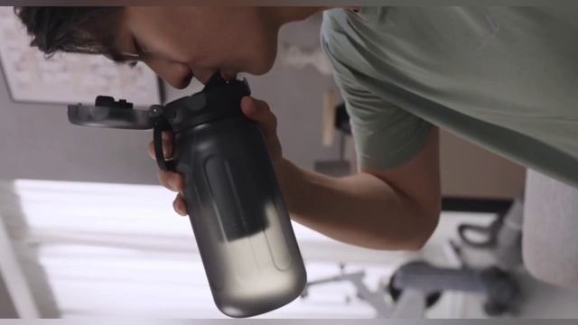 Обзор спортивной бутылки для воды Xiaomi Mijia Sports Cup (MJYDB01PL) смотреть онлайн