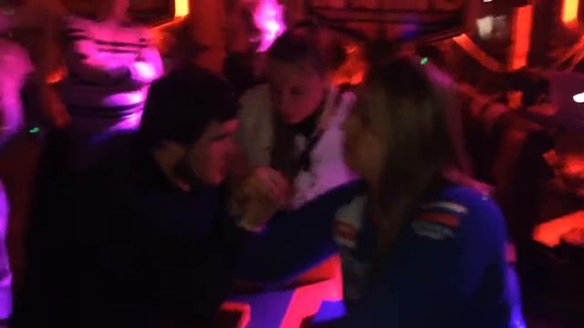 23 февраля с праздничком вас , дорогие мужчины    720x540