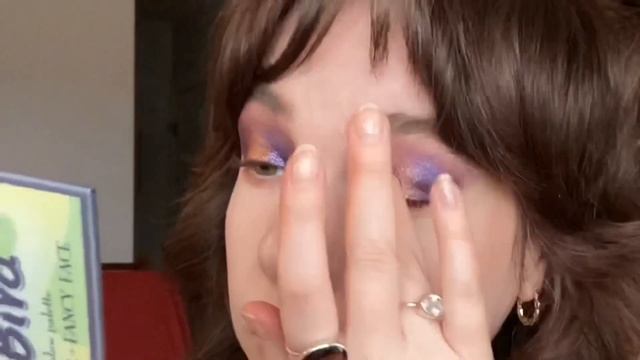 Purple & Red Makeup Look | Fun Colour Combos Ep. 1 💜❤️ смотреть онлайн