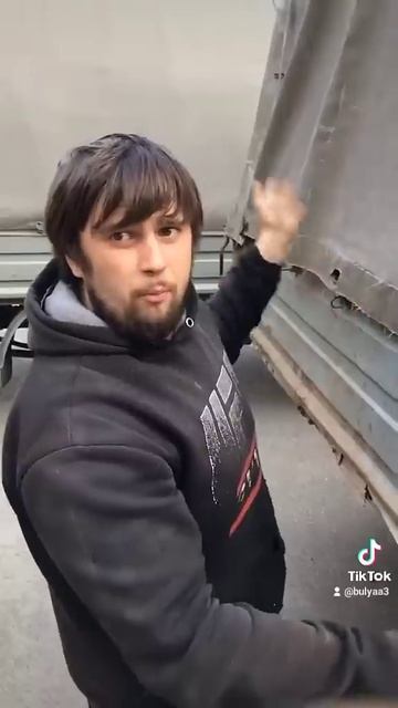 бензин подорожал в стороне #угар #прикол #смешноевидео #угараю #ржакв #shorts смотреть онлайн