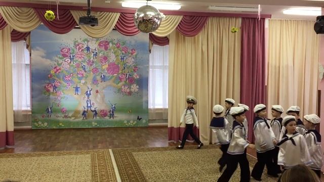 Танцевальный коллектив 