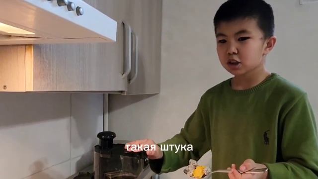 Делаю мороженое из манго и драконьего фрукта смотреть онлайн