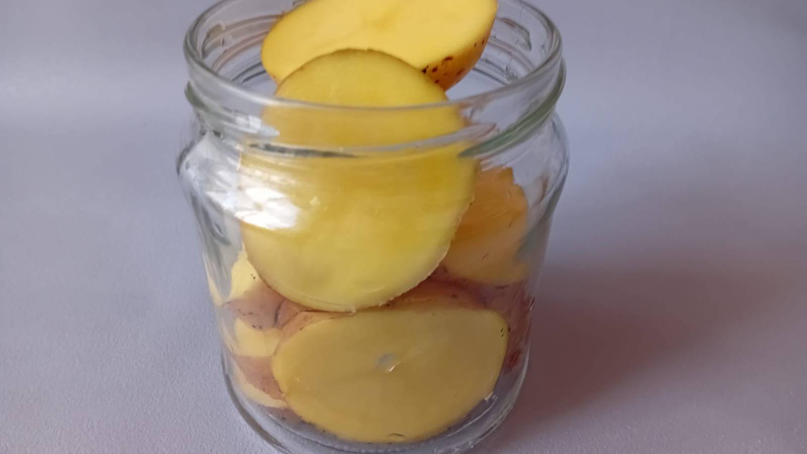 ГОТОВЛЮ КАРТОФЕЛЬ в БАНКАХ ТУШЕННЫЙ в ДУХОВКЕ под ФОЛЬГОЙ смотреть онлайн