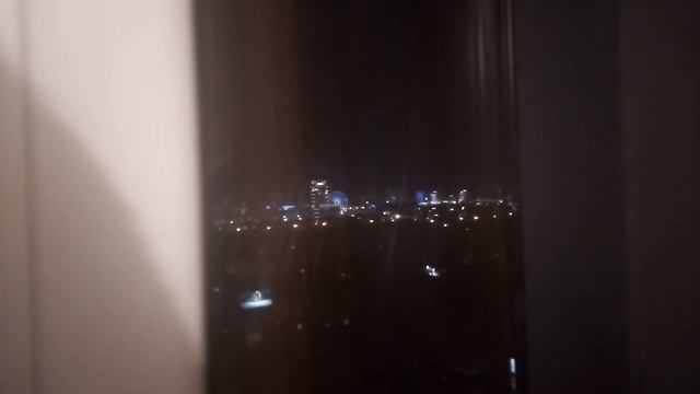 Колесо обозрения светится в Нур-султане смотреть онлайн