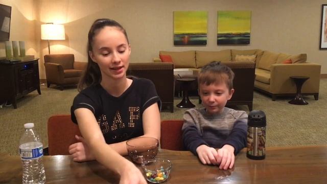 Bean Boozled Challenge/ Самый противный челлендж!+BONUS смотреть онлайн