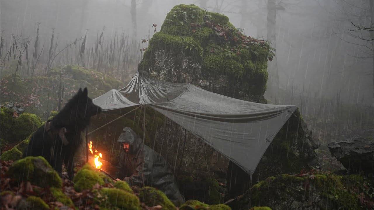 Пережить ливень под Скалой – Без палатки, без Спального мешка! смотреть онлайн