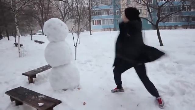 Как отпздить снеговика! Ахаха! Смешные видео 2016! Короткие видео приколы 2016! Юмор! Угар! Ржач!