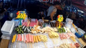 Пхукет ! Ночной рынок в районе пляжа Камала.