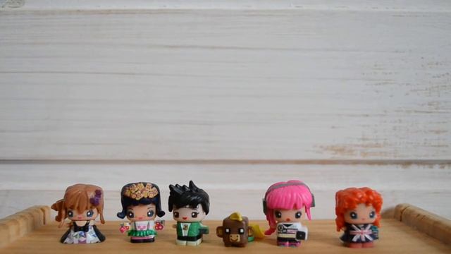 My Mini MixieQ’s смотреть онлайн