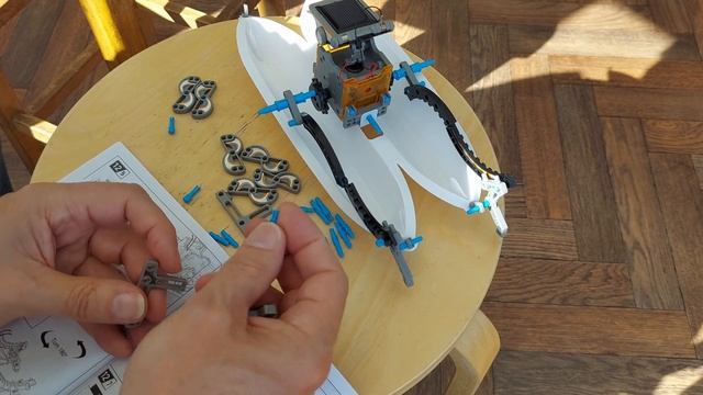 13 in 1 Solar Robot Kit PART 16 Surf-bot смотреть онлайн