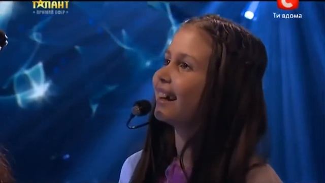 Украина мае талант 5 Елена и Полина Николаенко - смотреть онлайн