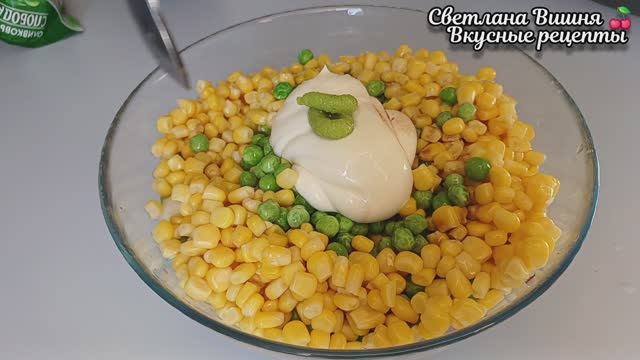 Салат с тунцом от Мэттью Макконахи. Пробуем приготовить. Салат получился с характером. Остренький! смотреть онлайн