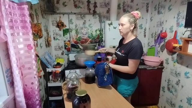 МЕНЮ на день☀Жареные КАБАЧКИ с чесноком😋Не просто вкусно а очень вкусно🟢И снова закрутки💥 смотреть онлайн