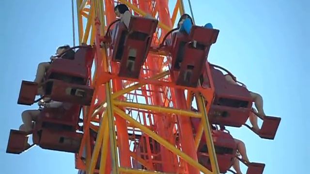 Самый страшный аттракцион Ну и Наташа с Кристиной) смотреть онлайн