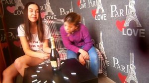 ИГРАЕМ В БУТЫЛОЧКУ // БУТЫЛОЧКА ЧЕЛЛЕНДЖ НА ЖЕЛАНИЯ