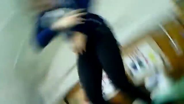 Никогда не танцуйте на партах