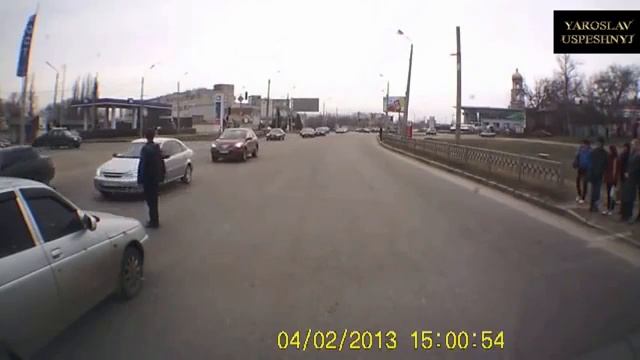 Случай на дороге . Автоприколы смотреть онлайн