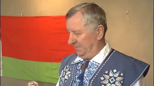 Уникальный 100-летний тамбур привезли из Таджикистана на выставку «Мы – вологжане. Мы едины» смотреть онлайн