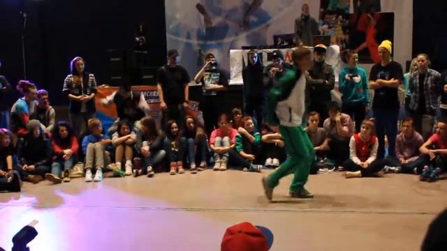 Сиденко Артур Hip-Hop Pro BATTLE "WATCH UR STEP" - 2011 Final смотреть онлайн