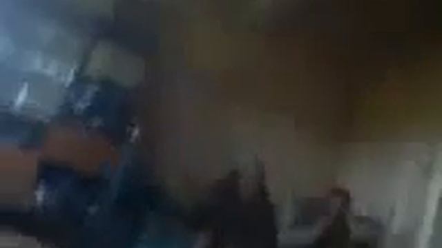 Мужики отдыхают на хате. смотреть онлайн