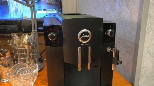 Кофемашина Jura Impressa C-5.29.04.2025 год.