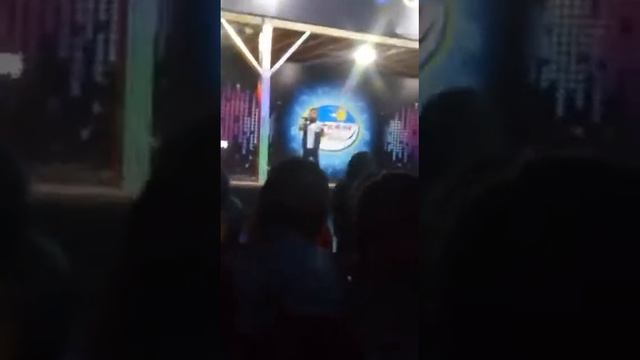 Лагерь Арман Дала, Я пою на сцене, смотреть до конца