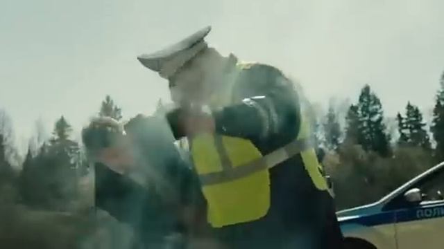 ПРОКЛЯТЫЙ ЧИНОВНИК смотреть онлайн