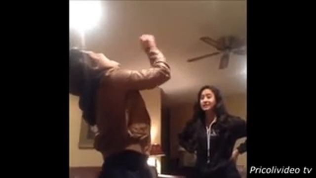 Лучшие Прикольные Видео Девушками 2014 Новости Девушки с Большая Грудь Смешное видео смотреть онлайн