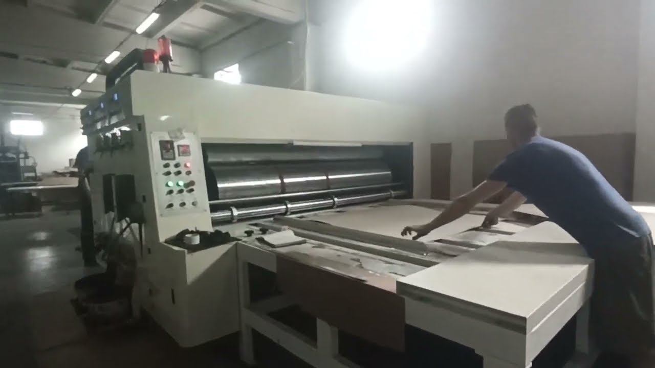 Тестируем высечку плоского картона на ротационной машине для гофрокартона