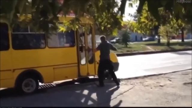 Приколы на дорогах / Смешное на дорогах смотреть онлайн