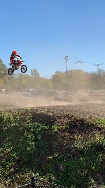 Kid Jumps Huge Jump On Dirt Bike!!! #youtubeshorts #dirtbikes #jumping #awesome #racing #kidsvideo