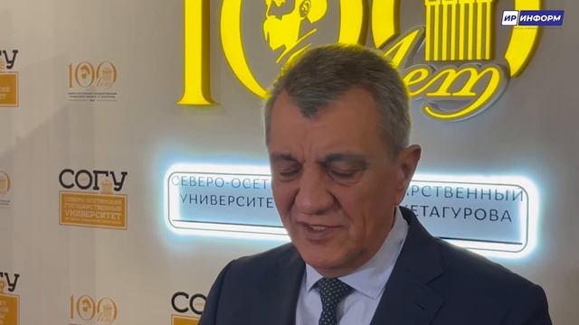 Глава республики Сергей Меняйло на общероссийском передвижном фестивале «Кино на службе Отечеству» смотреть онлайн