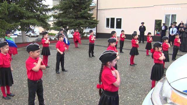 Акция «Бессмертный автополк» в ОМВД России по Казбековскому району смотреть онлайн